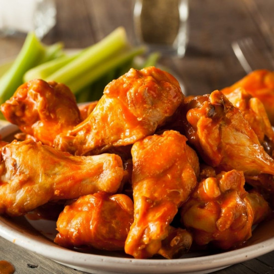 CHICKEN WINGS (9 PIECES)